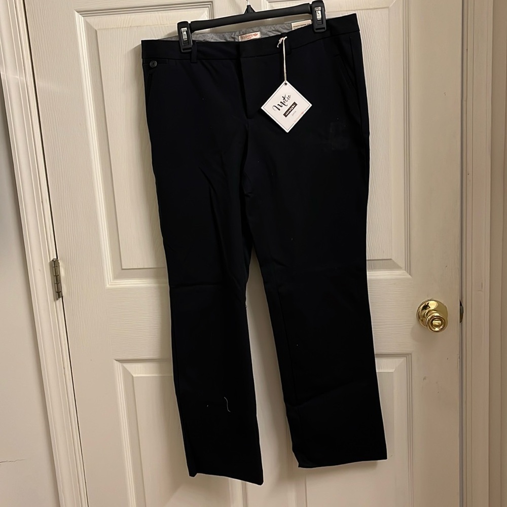 Docker size 16 petite black pants